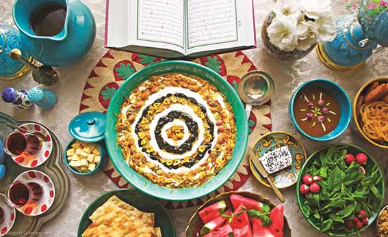 وعده افطار در برنامه غذایی ماه رمضان